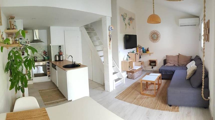 Gîte pour 4 personnes, avec jardin et terrasse à Eyguières - 2