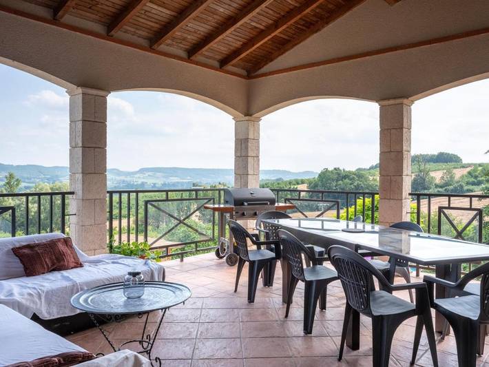Location de vacances pour 8 personnes, avec Balcon et Jacuzzi ainsi que Terrasse et Jardin à Trentels