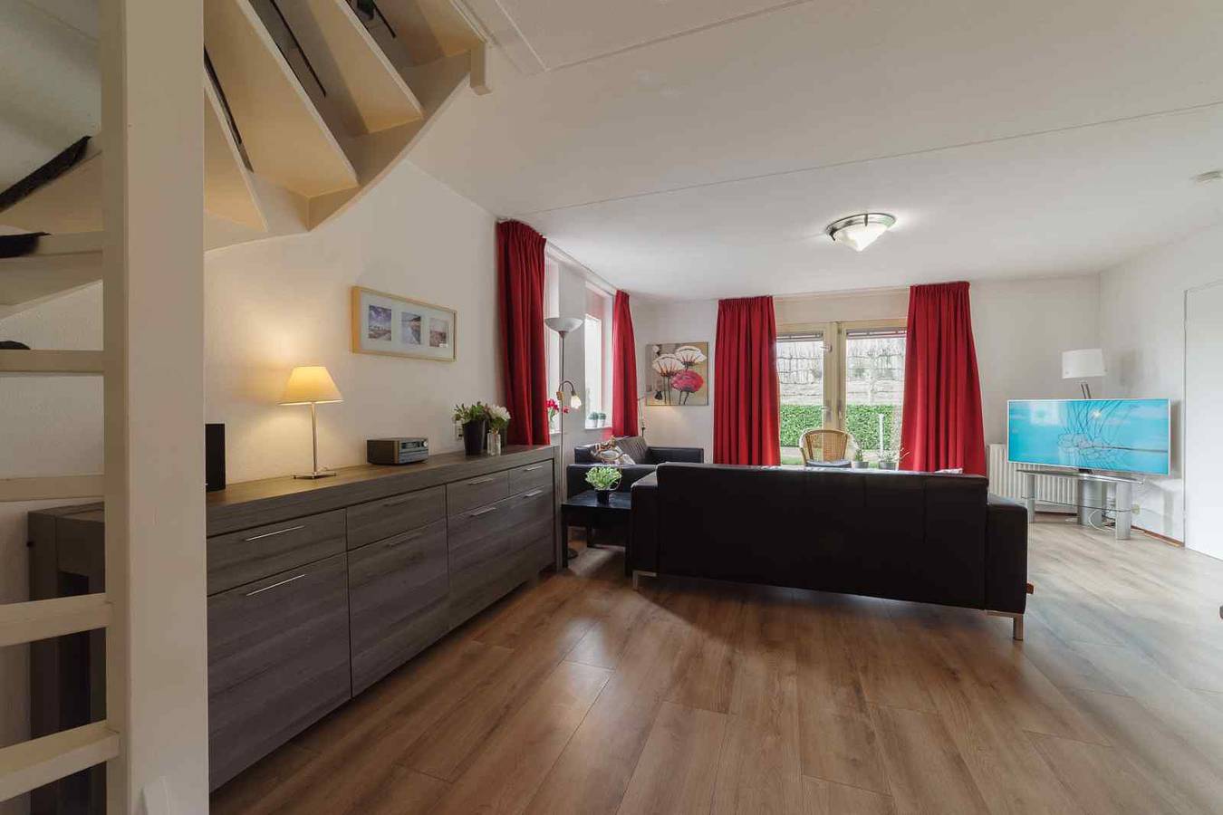 Wunderschönes Ferienhaus für 8 Personen direkt am Meer mit Sauna in Niederländische Nordsee