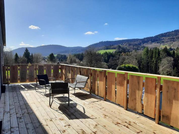 Location de vacances pour 2 personnes, avec jardin ainsi que terrasse et vue à Le Syndicat - 4