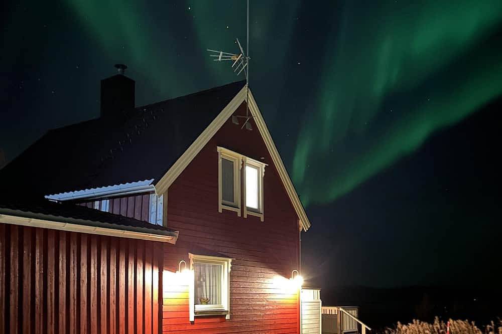 4 bedroom awesome home in Indre Billefjord in Porsanger