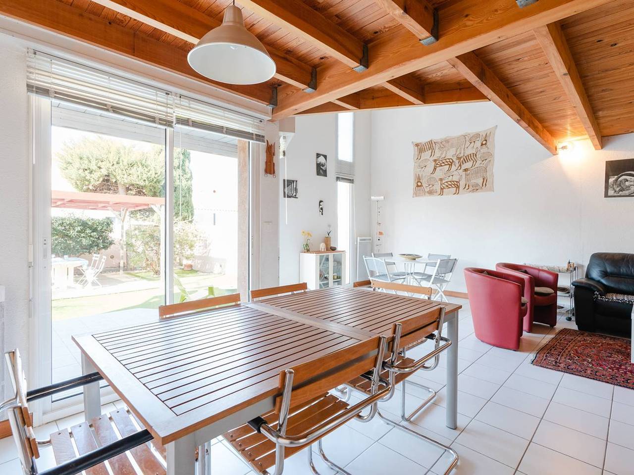 Spacious Family Villa in Gruissan with Garden, A/C, Near Beaches & Activities, Sleeps 8 in Gruissan (Ville), Gruissan