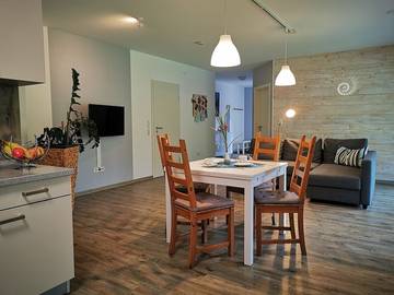 Ferienhaus für 4 Personen, mit Terrasse und Pool sowie Whirlpool und Garten in Bischofsheim an der Rhön