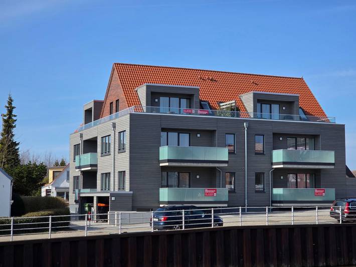 Ferienwohnung für 3 Personen, mit Balkon und Pool in Carolinensiel