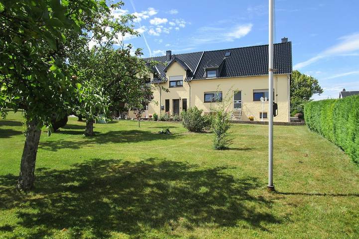 Ferienhaus für 5 Personen, mit Terrasse und Garten