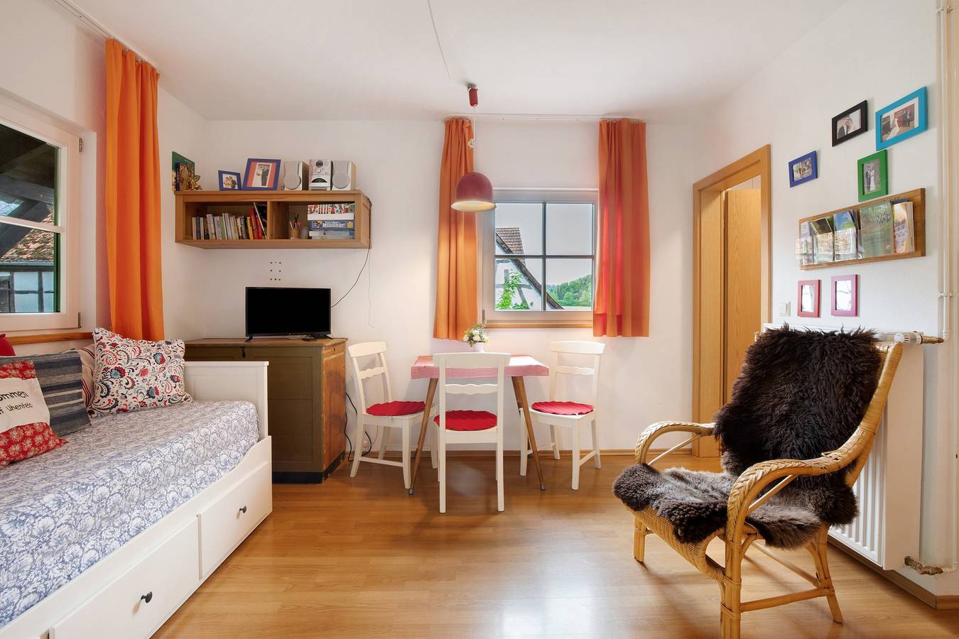 Ganze Wohnung, Wohnung Schlossblick, 40qm, max. 2 Personen in Uhenfels, Bad Urach