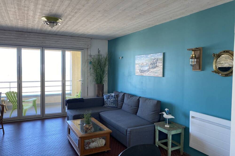 Entire apartment, Seafront apartment in Wissant, Boulogne-sur-Mer region