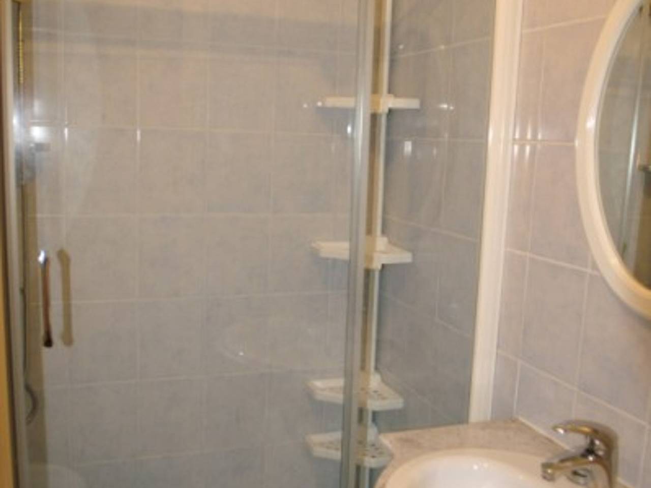 Appartement entier, Studio cabine proche pistes, balcon, casier à skis, parking gratuit in La Ferrière, Le Pleynet Les Sept Laux