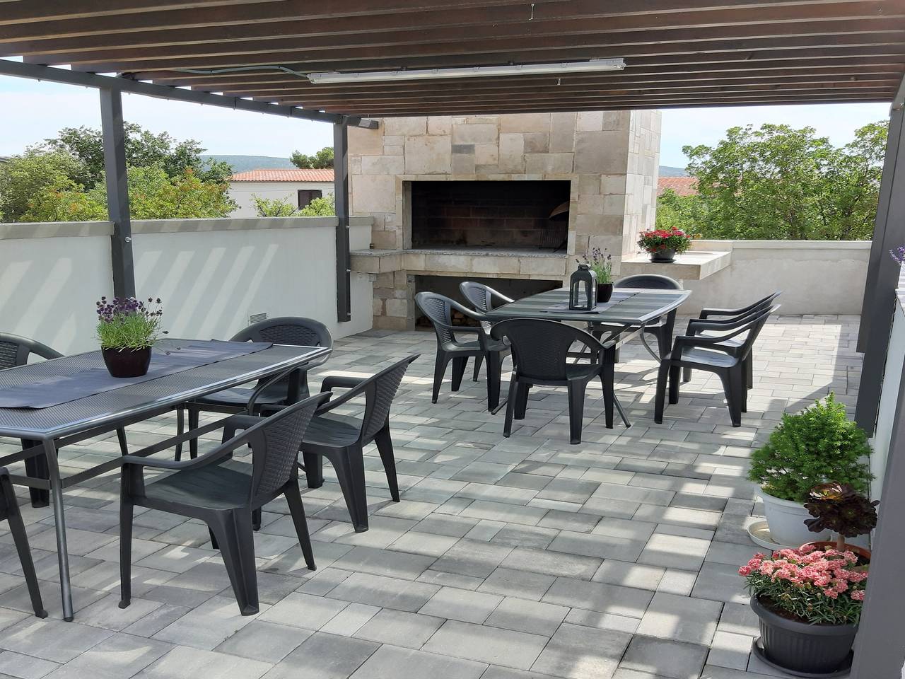 Ganze Wohnung, Ferienwohnung für 4 Personen mit Pool in Starigrad, Zadar