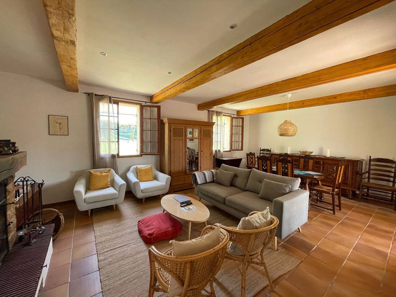 Maison des Iris in Rustrel, Parc naturel régional du Luberon