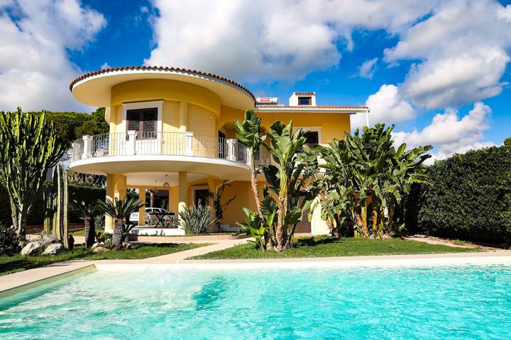 Casa vacanza per 10 persone, con giardino e panorama, con animali domestici a Cassibile