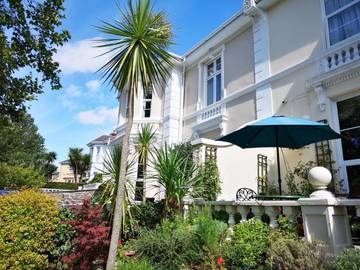 Bed and breakfast for 2 people, with terrace in Torquay