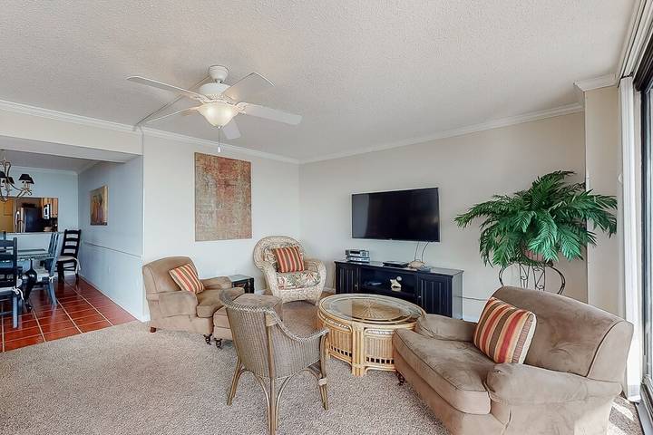 Vacation apartment for 8 people, with hot tub and pool as well as sauna and balcony in Delaware