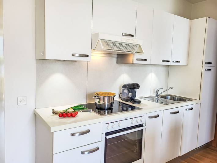 Ferienwohnung für 3 Personen, mit Terrasse und Seeblick sowie Ausblick in Brissago - 3