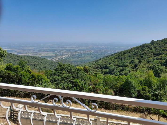 Location de vacances pour 6 personnes, avec terrasse et vue, animaux acceptés à Serra-di-Fiumorbo - 2