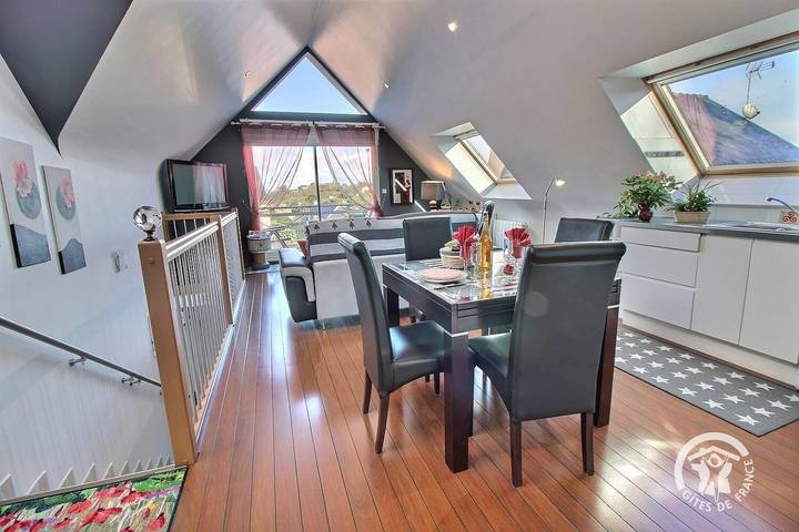 Gîte pour 2 personnes, avec terrasse et jardin