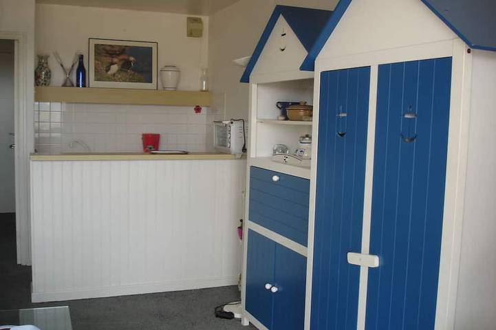 Appartement entier, Grand studio de 29 m2 avec  mer à 50 m ! in Perros-Guirec, Côte de Granit Rose