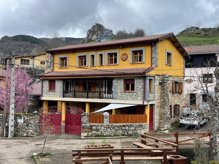 Casa rural para 12 personas, con vistas y jardín en Crémenes - 2