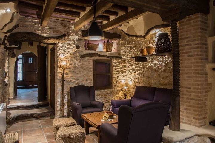 Casa de vacaciones para 6 personas, con piscina además de jardín y vistas, Se admiten mascotas en Provincia de Castellón - 2