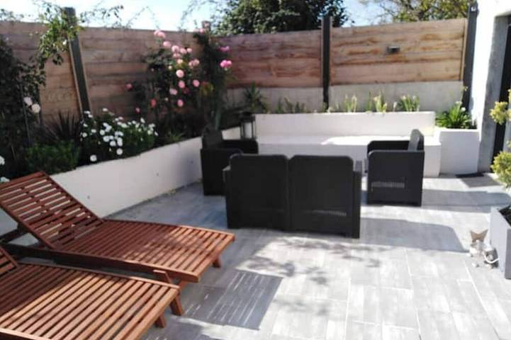 Location de vacances pour 2 personnes, avec Terrasse et Jardin à Saint-Jean-de-Braye
