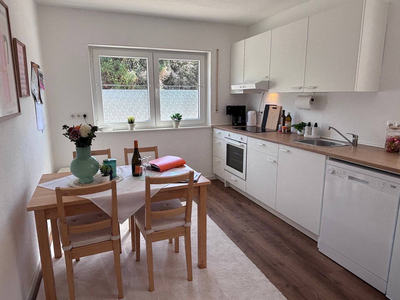 Ganze Wohnung, Frisch renovierte Ferienwohnung am Bienhorntal mit Wlan in Koblenz, Osteifel