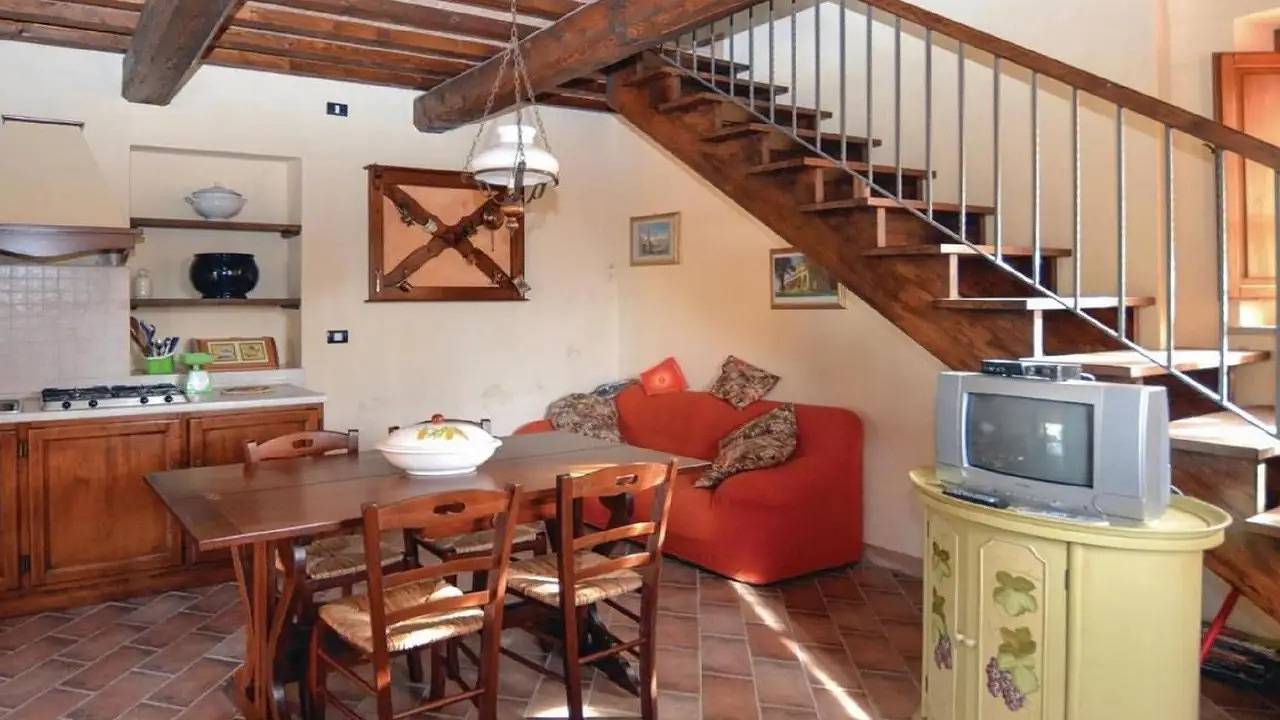 Casa de vacaciones para 31 personas con piscina in Città di Castello, Valtiberina