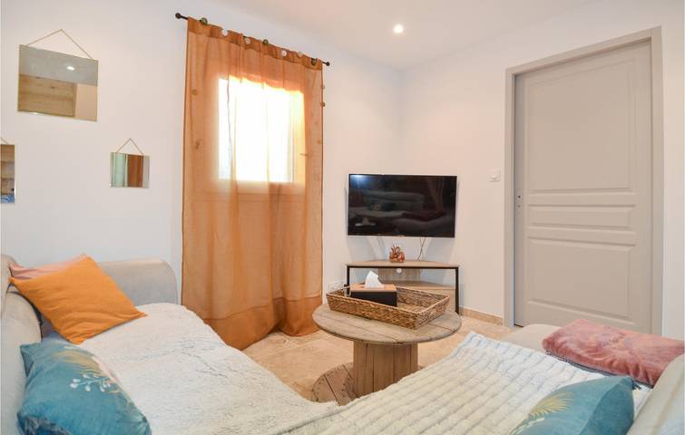 Ferienhaus für 3 Personen, mit Garten und Terrasse in Arles - 2