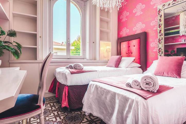 Villibera – Liberty Design Villa with Spa, Cinema, Gym & Game Room | Sleeps 20 in Cesano Maderno, Brianza