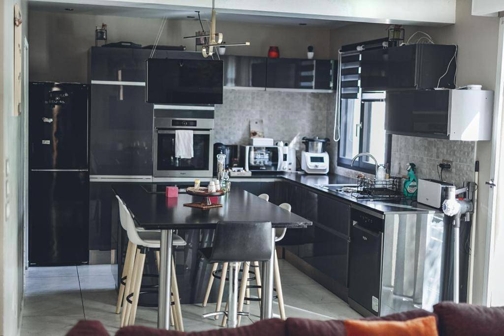 Villa 4ch 4Sdb à 5min de Nantes in Sainte-Luce-sur-Loire, Région de Nantes