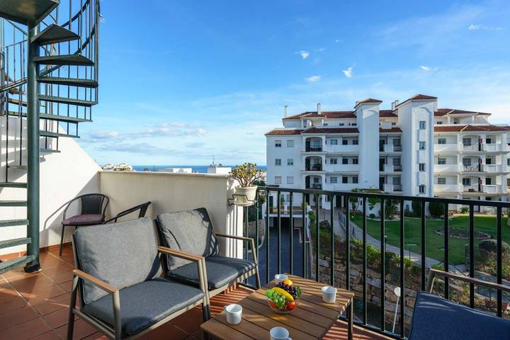 Ganze Wohnung, La Cala scenic terrace by Costarentals in La Cala de Mijas, Mijas