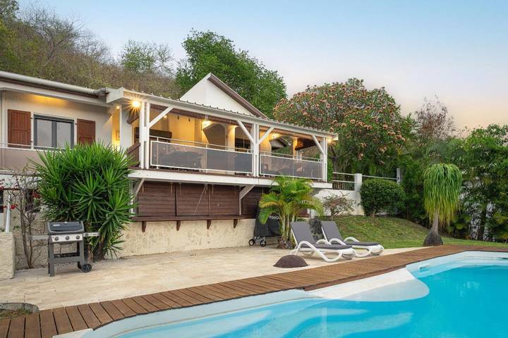 Location de vacances pour 12 personnes, avec jardin ainsi que piscine et vue à La Possession - 4