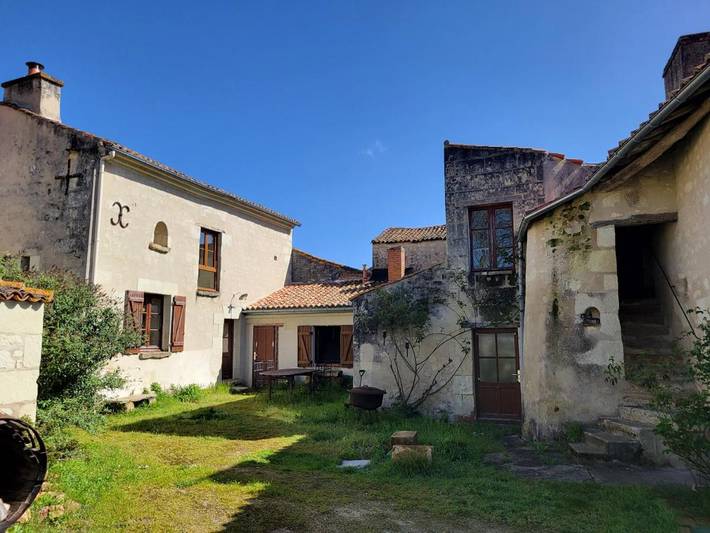 Location de vacances pour 2 personnes, avec terrasse ainsi que jardin et vue, animaux acceptés à Bouillé-Loretz - 4
