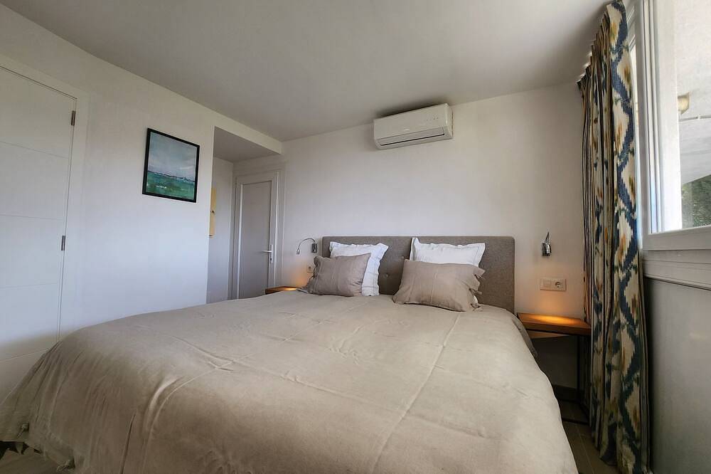 Ganze Wohnung, Appart 2 ou 4 Pers \"La Sérénité \" Accès Mer,climatisation, Piscine ,terrasse in Formentor, Pollença