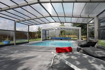 Cottage pour 2 personnes, avec vue ainsi que piscine et jardin à Saint-Gatien-des-Bois