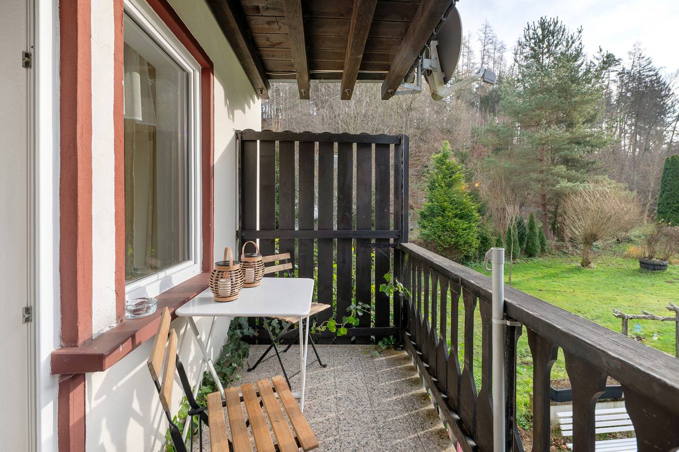 Apartamento inteiro, Apartamento 'Haus Annenberg' com terraço partilhado, jardim partilhado e acesso Wi-Fi in Monzelfeld, Bernkastel-Kues