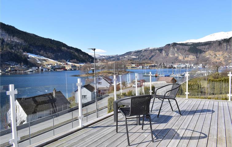 Ferienhaus für 8 Personen mit Garten in Norheimsund, Kvam herad