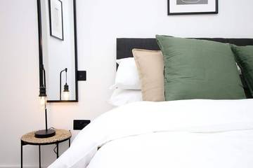 Apartment for 4 People in Swindon, North Wessex Downs, Photo 1