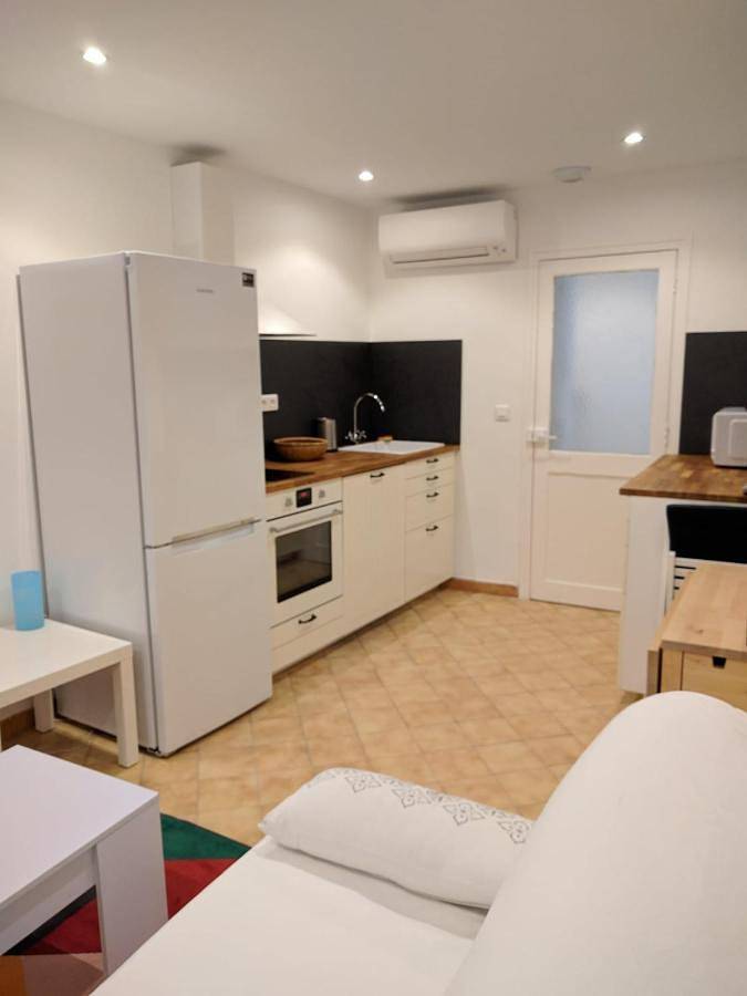 Appartement entier, One-Bedroom Apartment in La Valette-du-Var, Côte méditerranéenne (France)