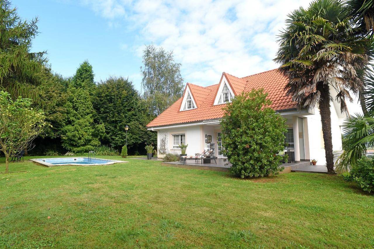 Apartamento entero, Holiday Home in Piélagos, Costa de Cantabria