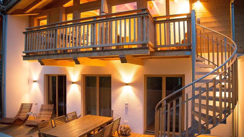 Ferienhaus für 8 Personen, mit Balkon