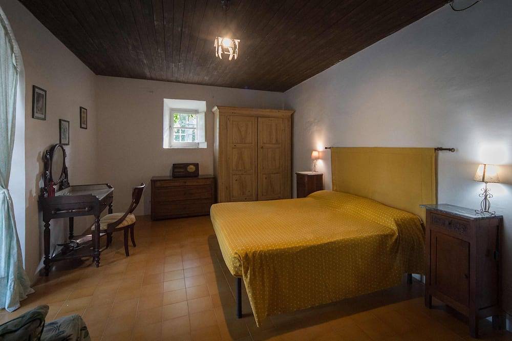 Farm Sant'Antonio / Charme Villa mit eigenem Strand in Bolsenasee