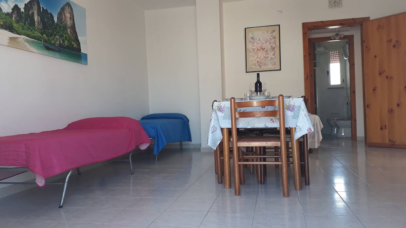 Ganze Wohnung, Zentrale Wohnung mit Balkon, nur wenige Meter vom Strand entfernt in Melendugno, Lecce Provinz