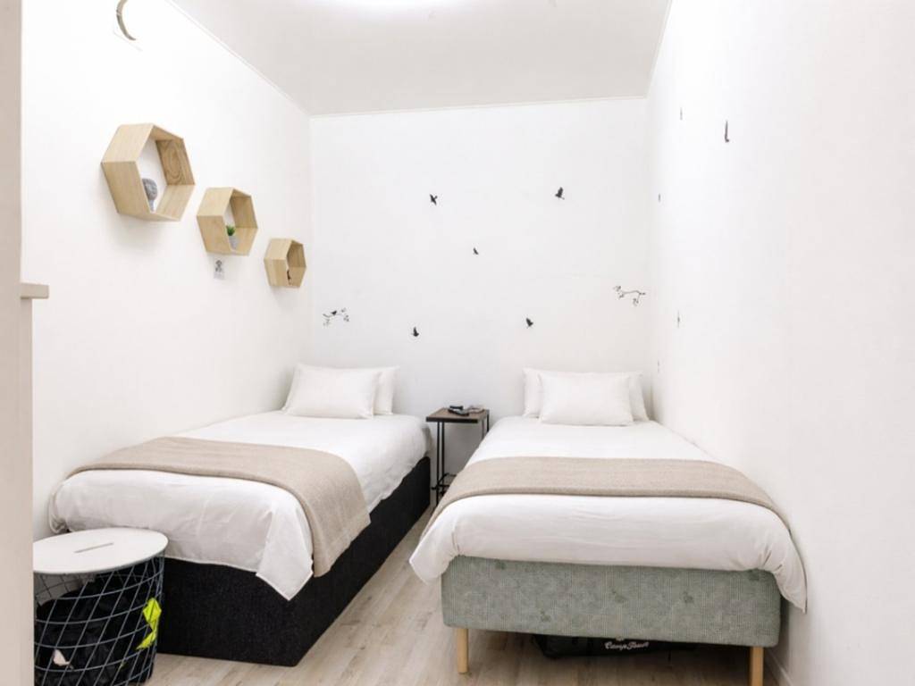 Ganze Wohnung, Charmantes Apartment mit 2 Schlafzimmern in Rejmyre mit Gartenblick in Finspang, Östergötland