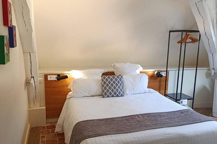 Hôtel pour 2 personnes, avec vue et terrasse à Vézelay - 2