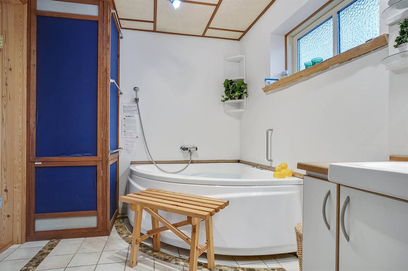 3 bedroom pet friendly home in Thyholm in Lyngs, Thyholm