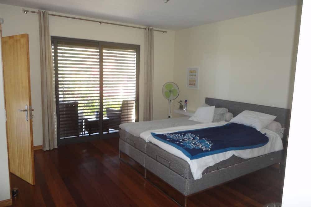 Villa con piscina y vistas cerca de la playa de Ponta do Sol in Pináculo, Ponta do Sol