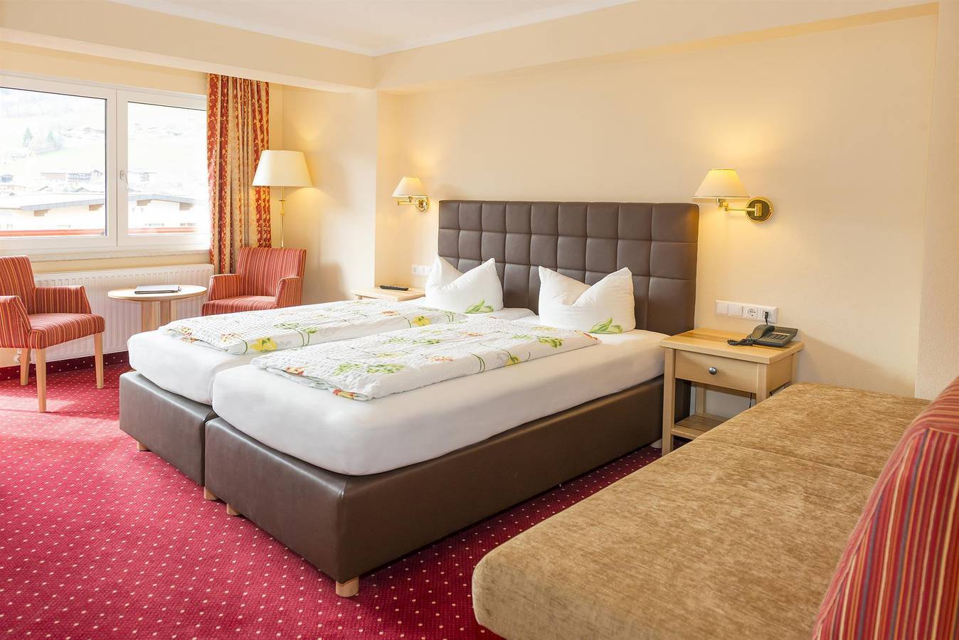 Tweepersoonskamer, bad, Wc, 1 slaapkamer in Niederau, Wildschönau