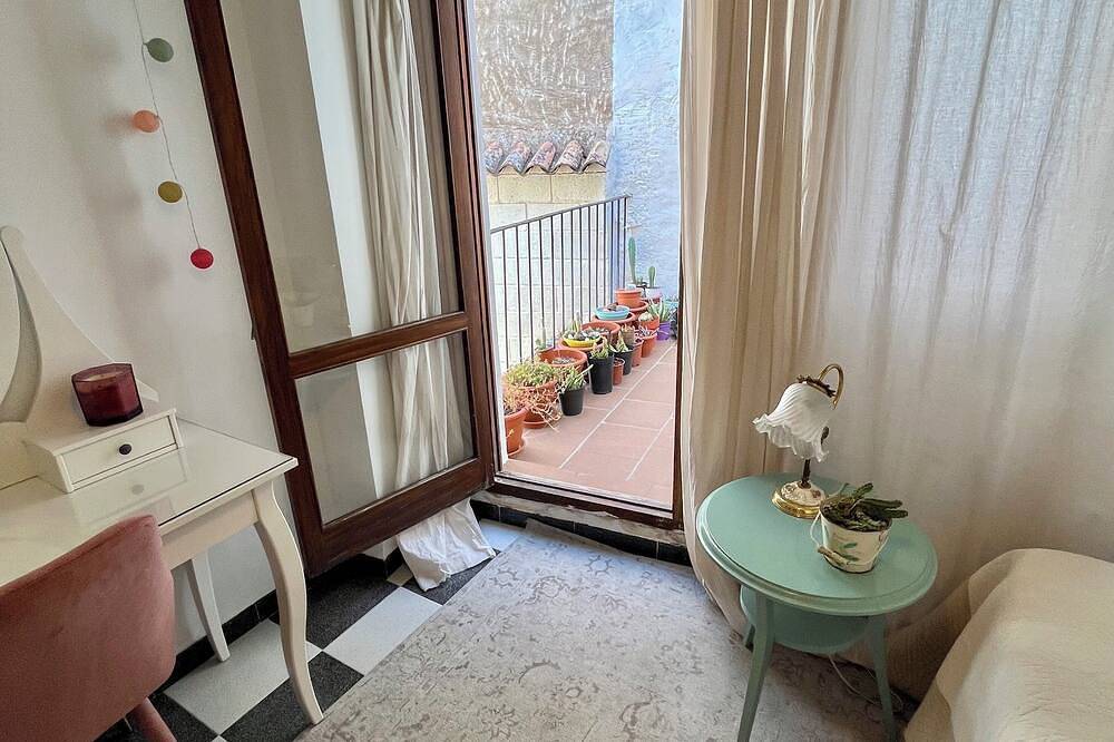 Casa el centro del pueblo con todas las comodidades. in Biar, Interior de Alicante