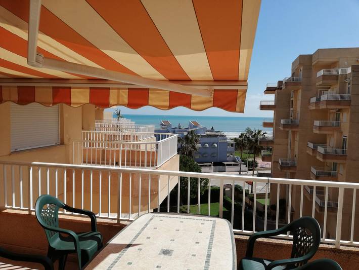 Apartamento para 5 personas, con Terraza y Jardín además de Piscina para niños y Piscina en Playa Xeraco