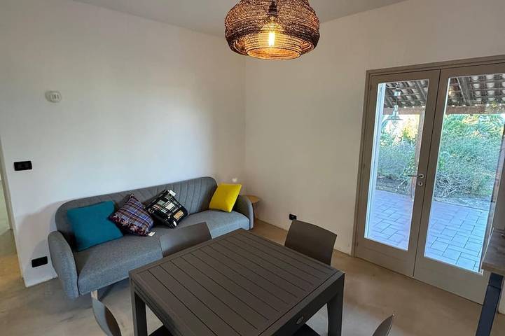 Panoramic villa surrounded by greenery with private access to the sea in Tonnara di Bonagia, Erice